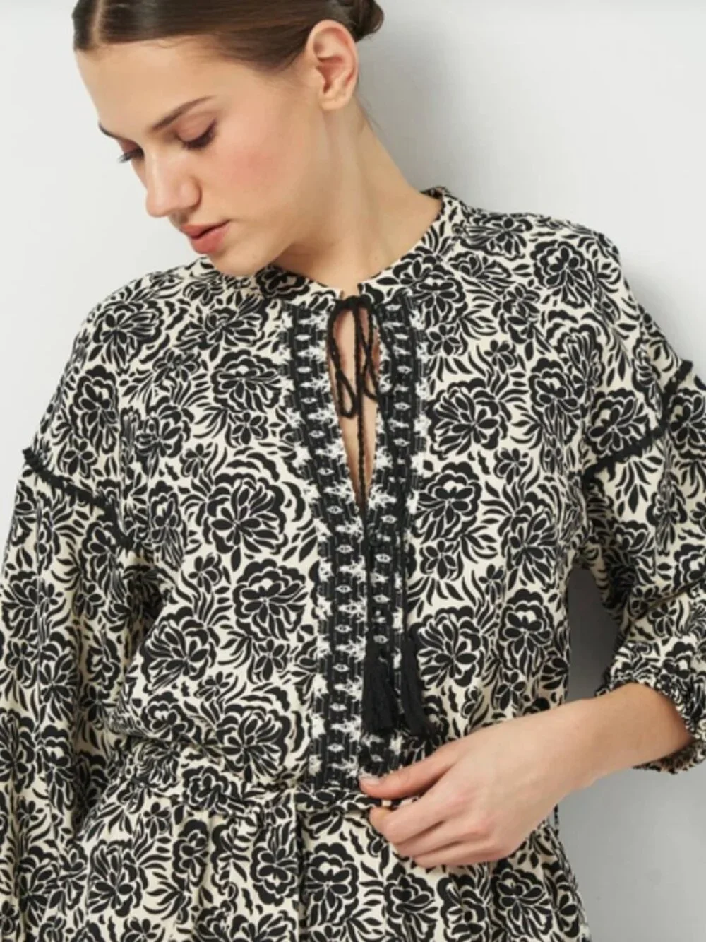 Zara | Linen Blend Floral Print Belted Romper with Tassels | Size	Large